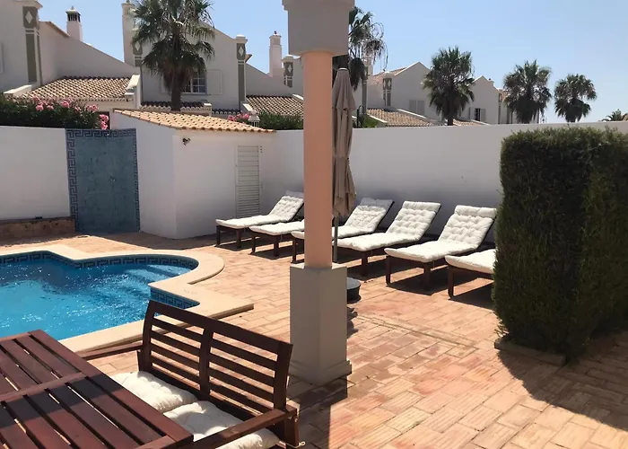 Casa Golfinho, Villa